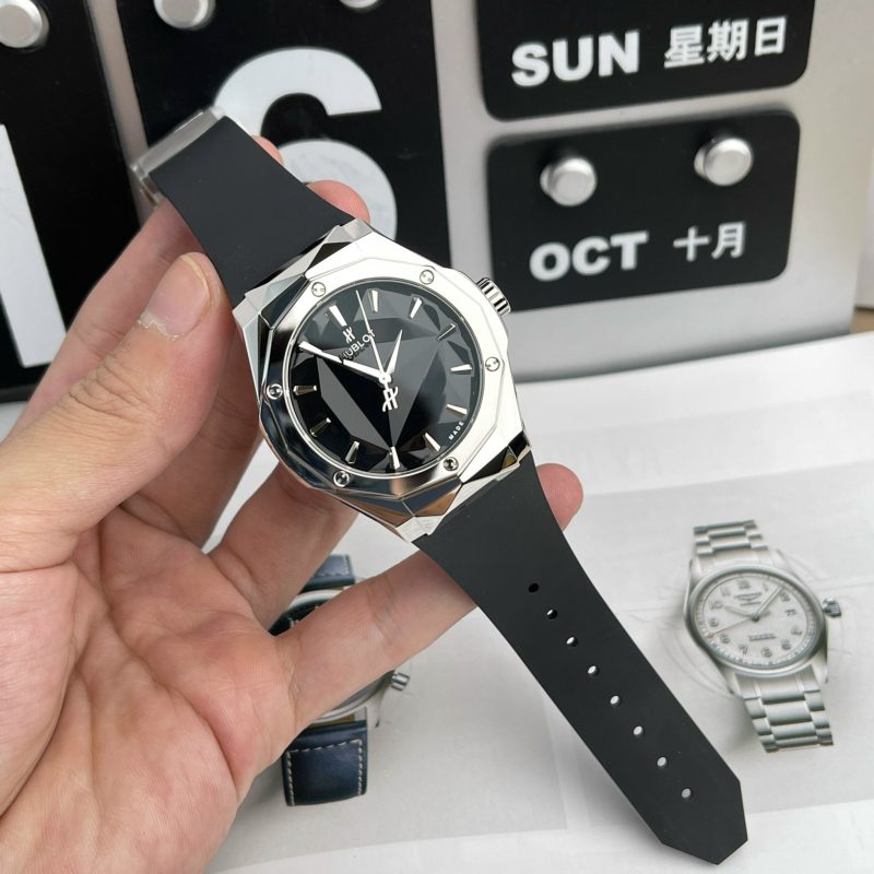 Đồng Hồ Thụy Sĩ Hublot Orlinski Titanium New 2023