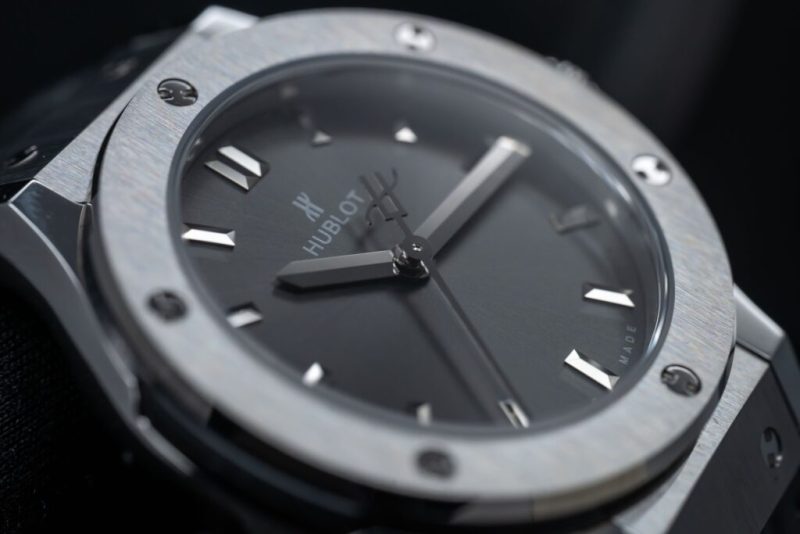 Đồng Hồ Hublot Nữ Màu Xám Replica 11 Cao Cấp Thụy Sỹ Máy Pin 33mm