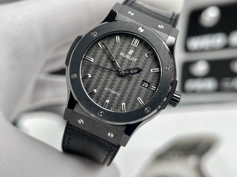 Đồng Hồ Nam Cao Cấp Hublot Classic Fusion Ceramic Rep 11 Mặt Carbon GS Factory 42mm