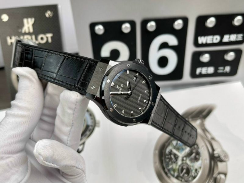 Đồng Hồ Nam Cao Cấp Hublot Classic Fusion Ceramic Rep 11 Mặt Carbon GS Factory 42mm