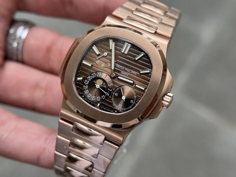 Đồng Hồ Patek Philippe Nautilus 5712R Rep 11 Mặt Số Chocolate New 2023 40mm