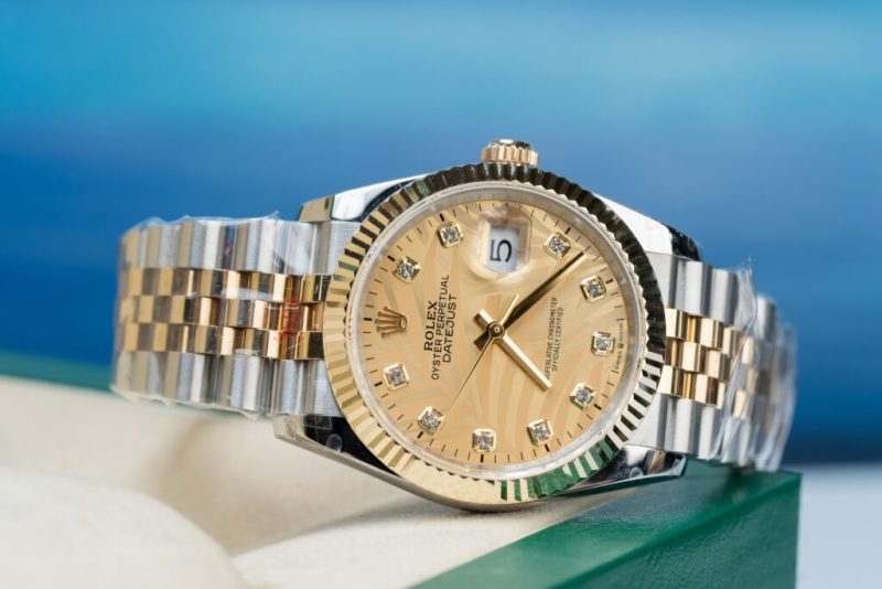 Đồng Hồ Rolex Datejust 126233 Bọc Vàng 18K Mặt Số Cây Lá Nhiệt Đới Vàng Champagne 36mm