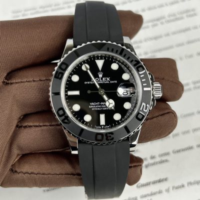 Đồng Hồ Rolex Yacht Master Dây Cao Su Màu Đen 40mm