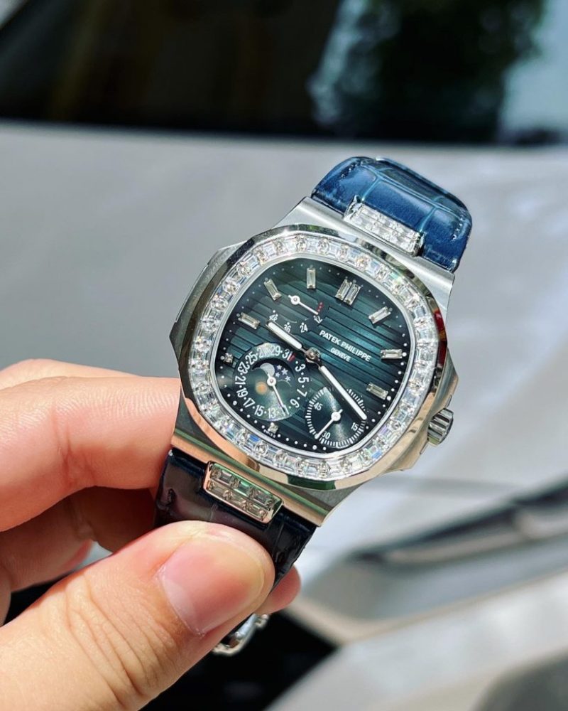 Đồng Hồ Patek Philippe 5724G Đính Đá Swarovski Baguette  - Bản Cao Nhất