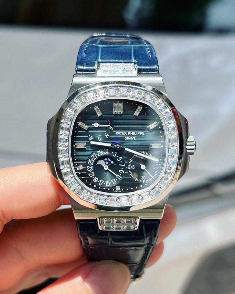 Đồng Hồ Patek Philippe 5724G Đính Đá Swarovski Baguette  - Bản Cao Nhất