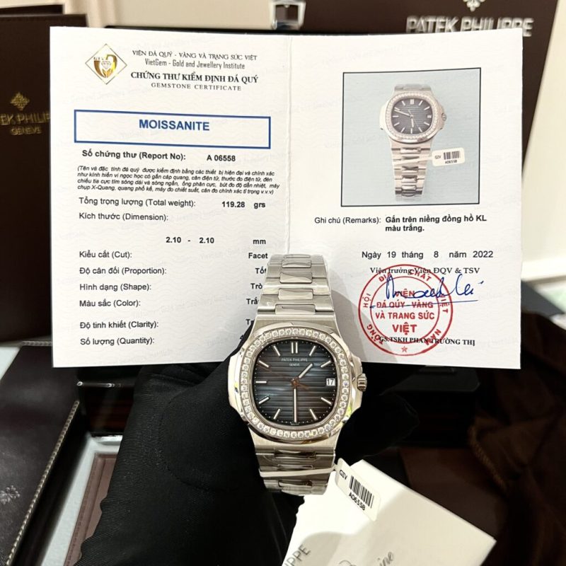 Đồng Hồ Patek Philippe Nautilus 5711 Độ Kim Cương Moissanite  Mặt Xanh  40mm