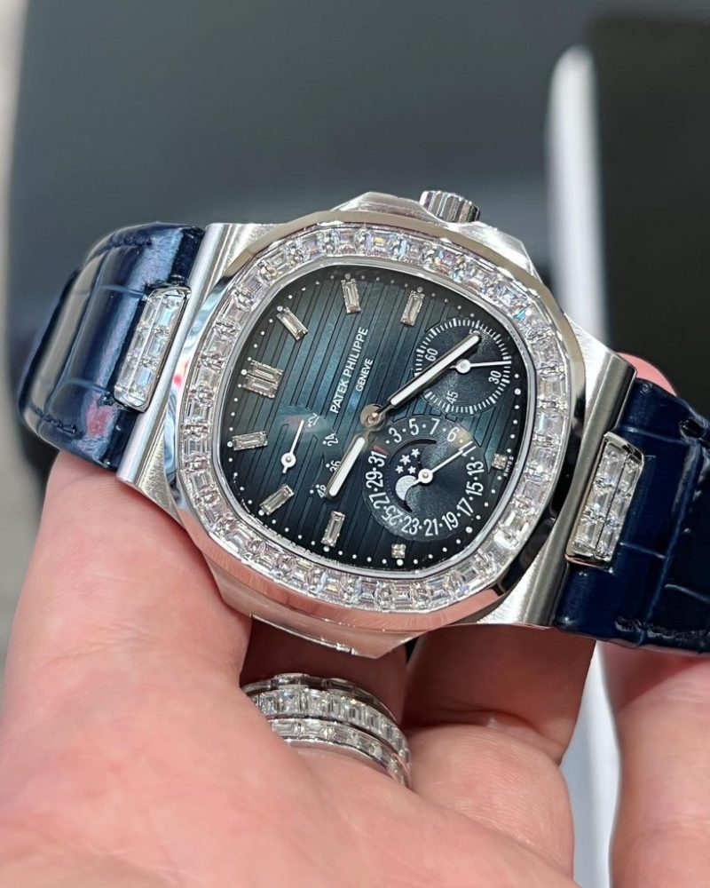 Đồng Hồ Patek Philippe 5724G Đính Đá Swarovski Baguette  - Bản Cao Nhất