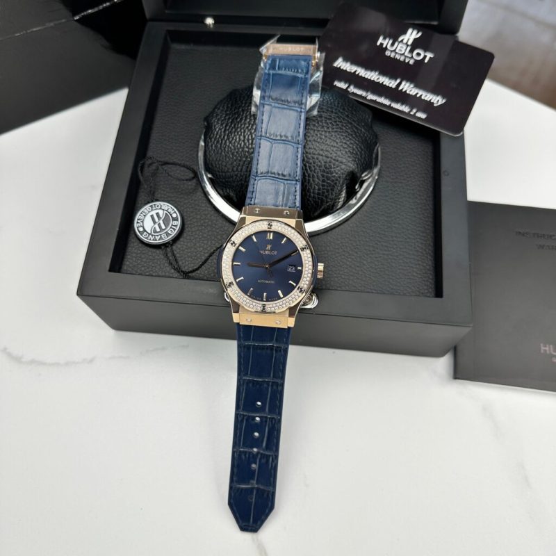 Đồng Hồ Hublot Classic Fusion King Gold Blue Dial Viền Đá 2 Hàng