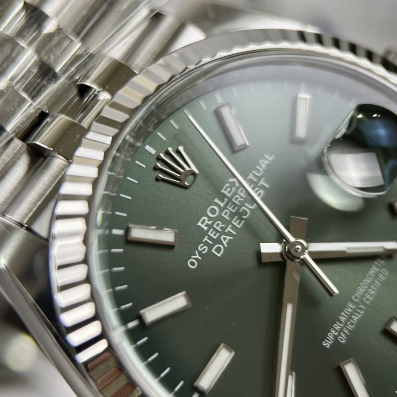 Đồng Hồ Rolex DateJust 126334  Mặt Số Màu Xanh Lá Cây Clean Factory