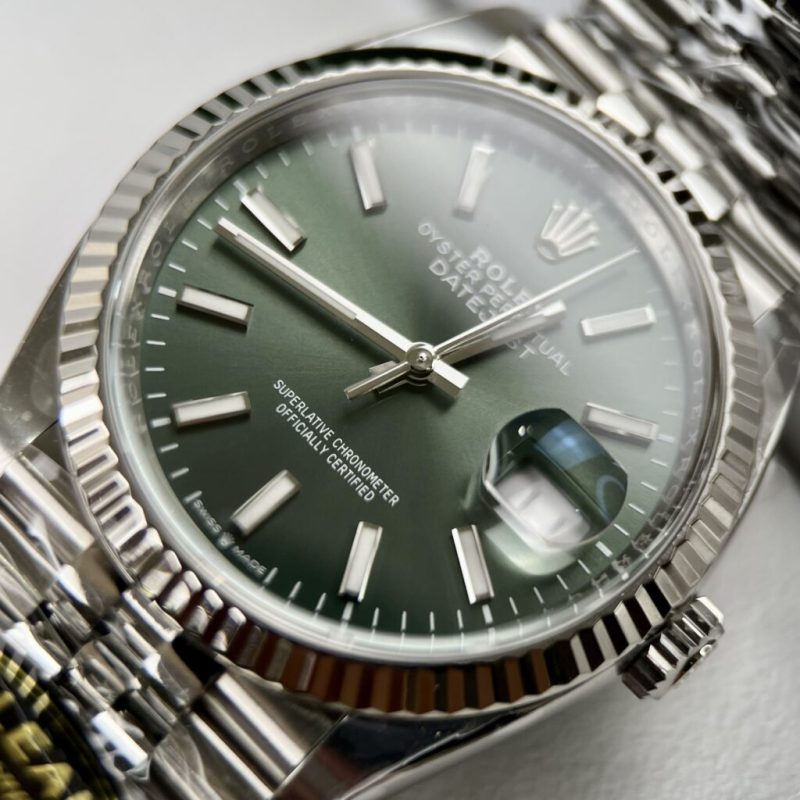 Đồng Hồ Rolex DateJust 126334  Mặt Số Màu Xanh Lá Cây Clean Factory