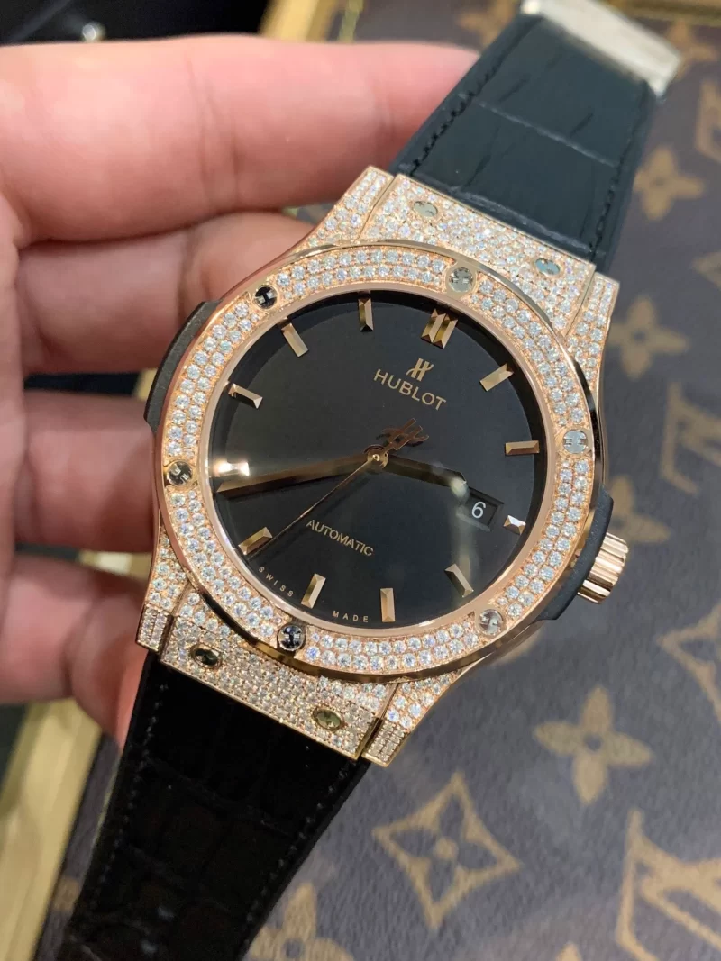 Hublot Fusion King Gold Chế Tác Full Đá Kim Cương Nhân Tạo