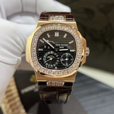 Đồng Hồ Patek Philippe Nautilus 5724R Rep 11 Thụy Sỹ Cao Cấp Nhất