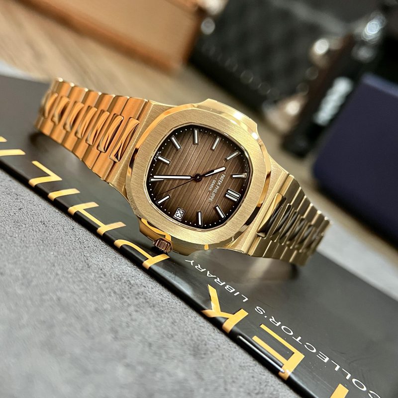 ĐỒNG HỒ PATEK PHILIPPE NAUTILUS 5711/1R-001 LIKE AUTH 1:1